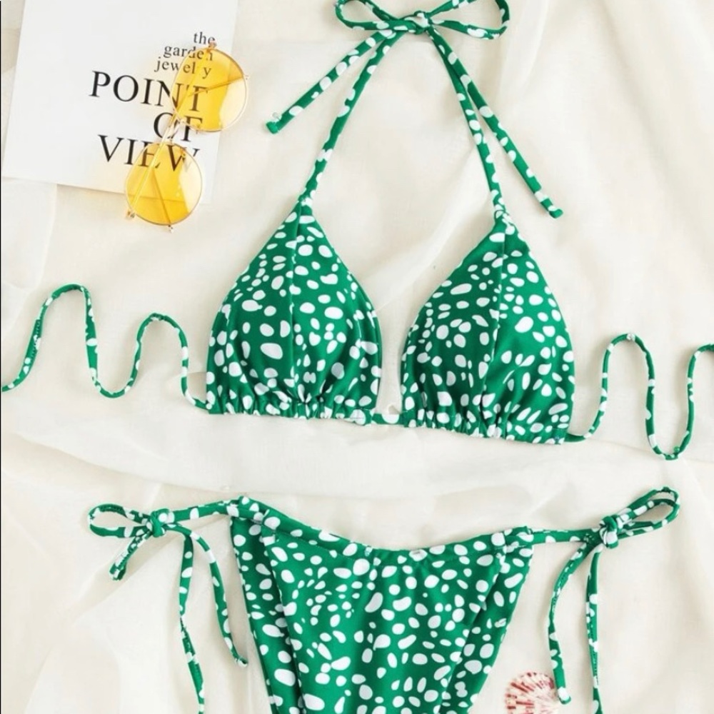 Women’s green and white polka dot bikini